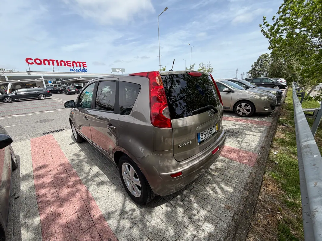 Nissan Note 2008 - 5800 EUR, 221000 km - AUTO.MOTO.pt - 221000km - foto 9 de 9