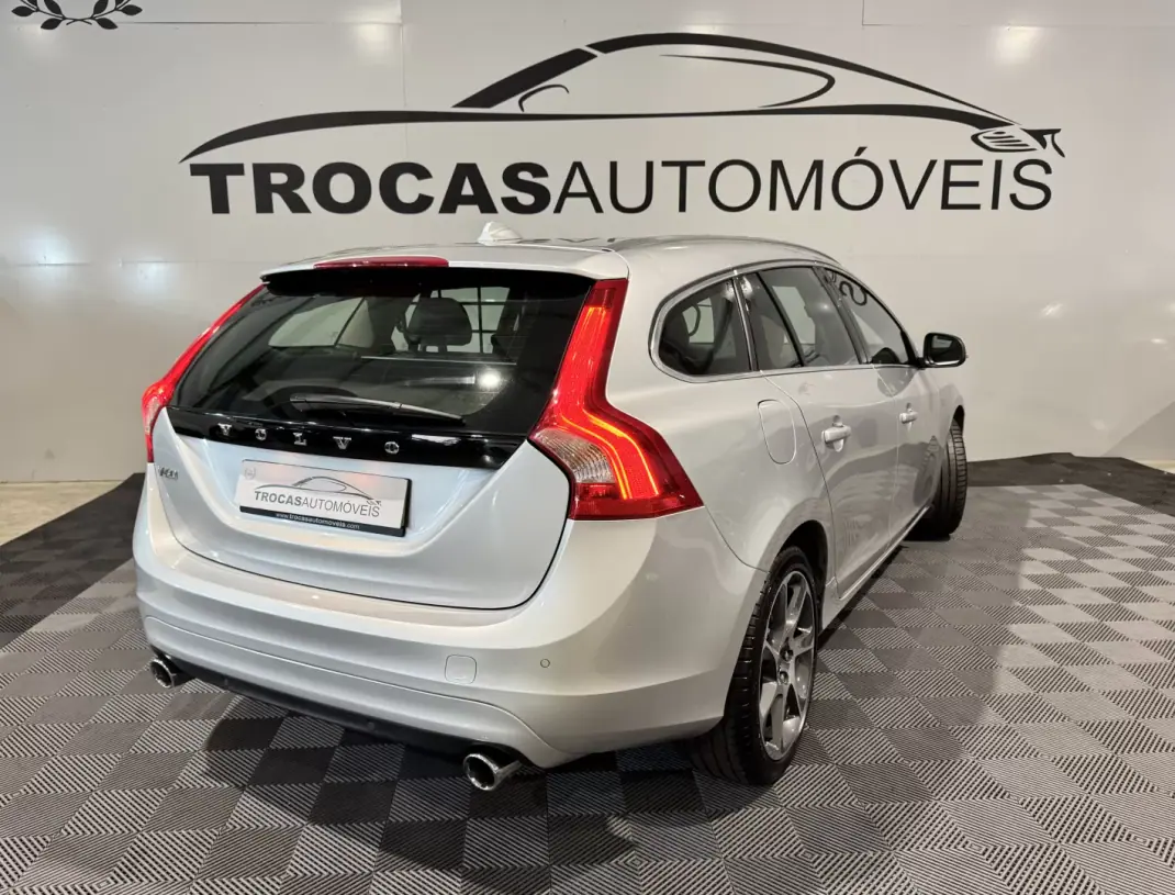 Volvo V60 2016 - 13900 EUR, 265393 km - 265393km - foto 44 de 44