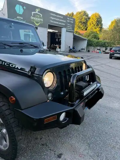 Jeep Wrangler 2019 - 19900 EUR, 323000 km - AUTO.MOTO.pt - 323000km - foto 4 de 10