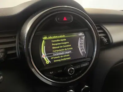 MINI 5 Portas 2016 - 12500 EUR, 146000 km - AUTO.MOTO.pt - 146000km - foto 20 de 32