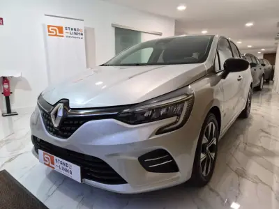 Renault Clio 2023 - 17500 EUR, 53777 km - AUTO.MOTO.pt - 53777km - foto 9 de 26