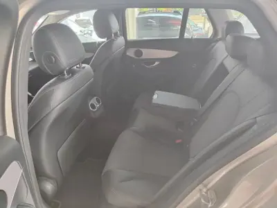 Mercedes-Benz C 300 2020 - 25750 EUR, 107000 km - AUTO.MOTO.pt - 107000km - foto 12 de 42