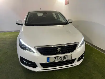 Peugeot 308 2019 - 11250 EUR, 107000 km - AUTO.MOTO.pt - 107000km - foto 3 de 27