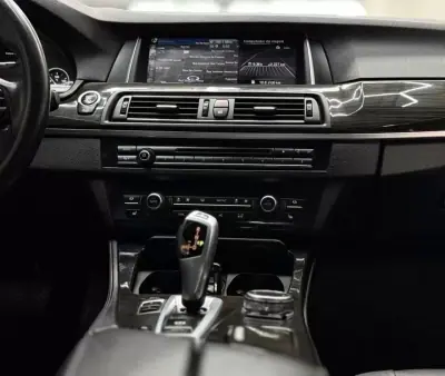 BMW 520 2015 - 18900 EUR, 202000 km - AUTO.MOTO.pt - 202000km - foto 8 de 21
