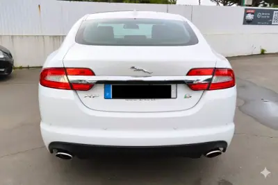 Jaguar XF 2013 - 26000 EUR, 220000 km - AUTO.MOTO.pt - 220000km - foto 11 de 11