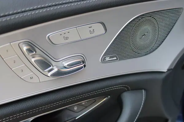 Mercedes-Benz CLS 53 AMG 2019 - 62500 EUR, 99945 km - AUTO.MOTO.pt - 99945km - foto 18 de 58
