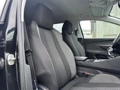 Peugeot 5008 2018 - 14900 EUR, 140000 km - AUTO.MOTO.pt - 140000km - foto 46 de 52