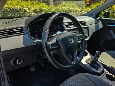 SEAT Ibiza 2018 - 11990 EUR, 150000 km - AUTO.MOTO.pt - 150000km - foto 26 de 30