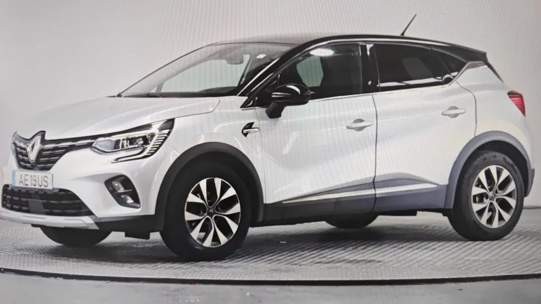 Renault Captur 2021 - 15000 EUR, 138000 km - 138000km - foto 1 de 9