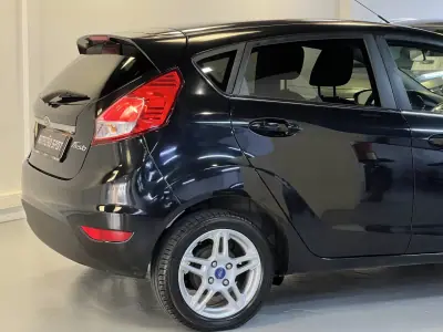 Ford Fiesta 2012 - 6490 EUR, 180000 km - AUTO.MOTO.pt - 180000km - foto 21 de 38