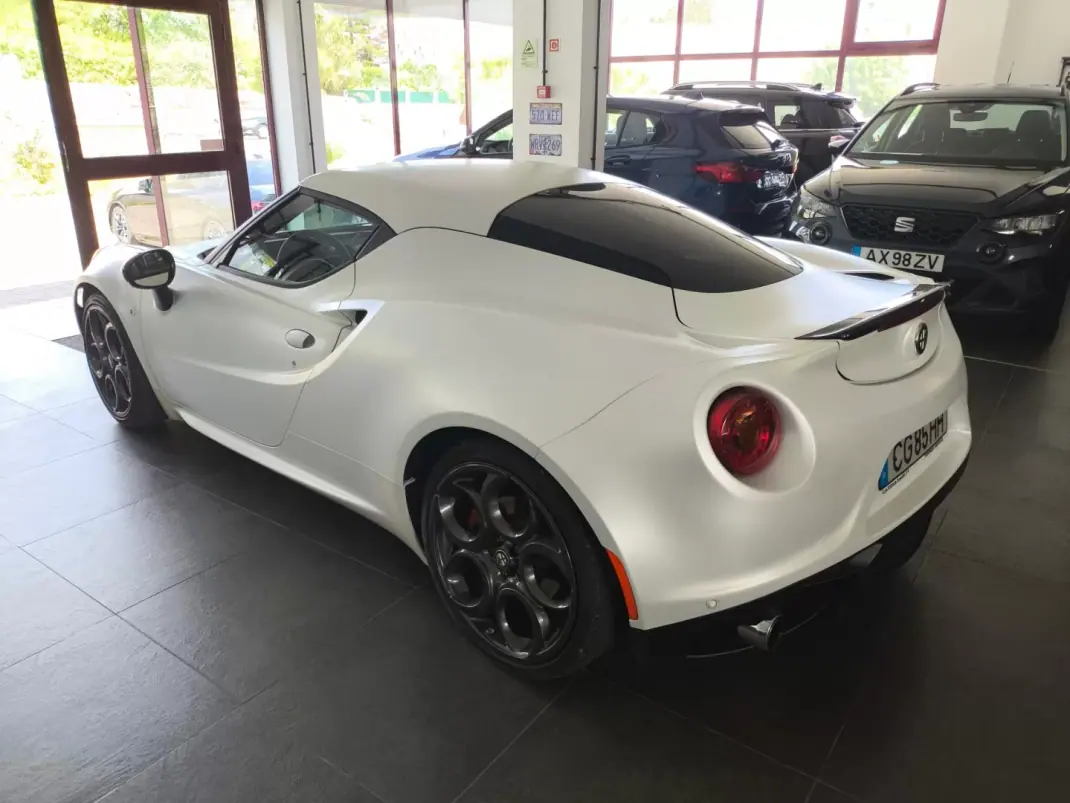Alfa Romeo 4C 2016 - 99900 EUR, 6500 km - 6500km - foto 6 de 31