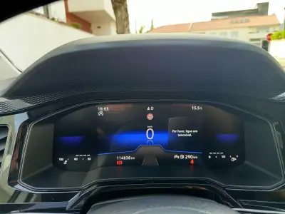 Volkswagen Polo 2022 - 14490 EUR, 114100 km - AUTO.MOTO.pt - 114100km - foto 15 de 19