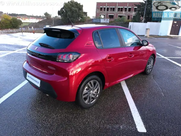 Peugeot 208 2021 - 14500 EUR, 40000 km - AUTO.MOTO.pt - 40000km - foto 3 de 35