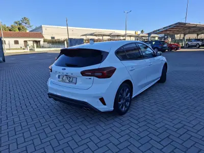 Ford Focus 2022 - 16500 EUR, 97500 km - AUTO.MOTO.pt - 97500km - foto 6 de 37