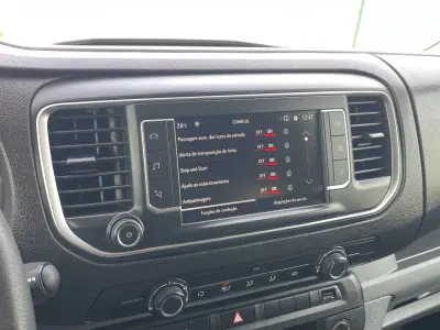 Opel COMBO 2022 - 17450 EUR, 123000 km - AUTO.MOTO.pt - 123000km - foto 27 de 37