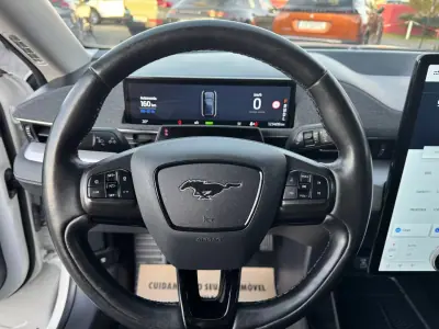 Ford Mustang Mach-E 2021 - 26900 EUR, 123000 km - AUTO.MOTO.pt - 123000km - foto 33 de 44