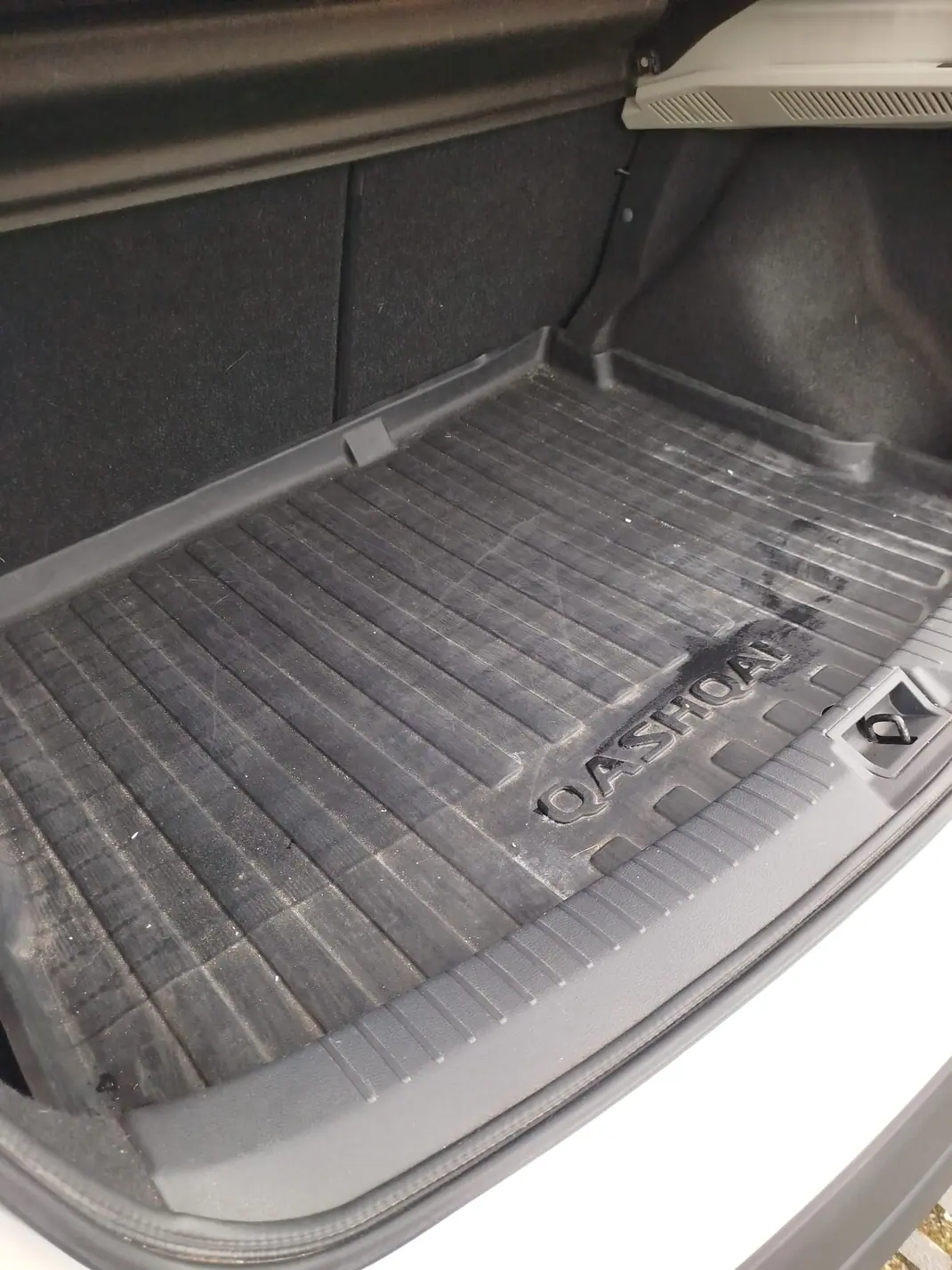 Nissan Qashqai 2011 - 12000 EUR, 101293 km - AUTO.MOTO.pt - 101293km - foto 8 de 15