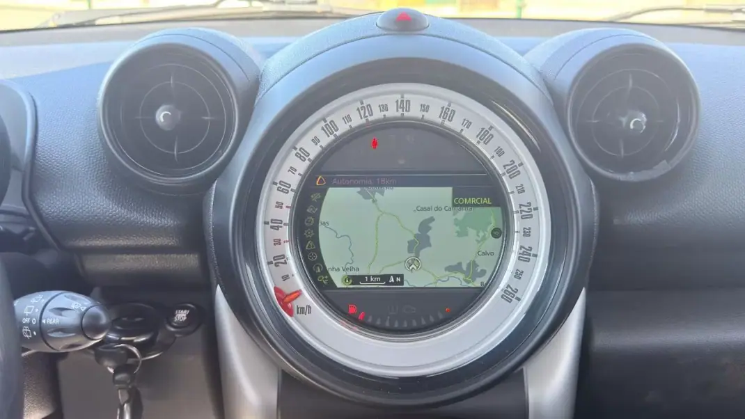MINI Countryman 2014 - 10900 EUR, 210242 km - 210242km - foto 10 de 17