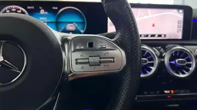 Mercedes-Benz A 35 AMG 2019 - 38990 EUR, 113962 km - AUTO.MOTO.pt - 113962km - foto 23 de 35