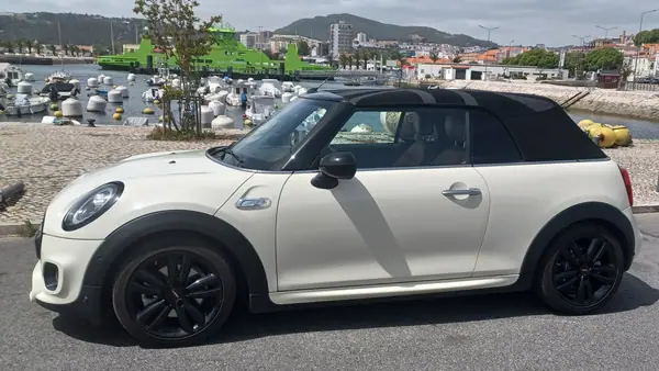 MINI 2019 - 16980 EUR, 190626 km - AUTO.MOTO.pt - 190626km - foto 2 de 11