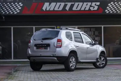 Dacia Duster 2015 - 10900 EUR, 150410 km - AUTO.MOTO.pt - 150410km - foto 26 de 33