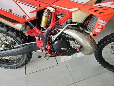 BETA RR 250 2-Stroke 2016 - 4990 EUR, 395 km - AUTO.MOTO.pt - 395km - foto 7 de 10