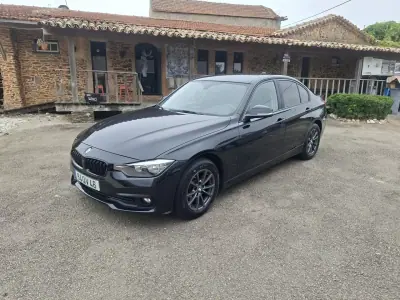 BMW 318 2016 - 14870 EUR, 208238 km - AUTO.MOTO.pt - 208238km - foto 2 de 22
