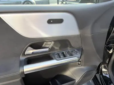 Mercedes-Benz B 250 2020 - 24900 EUR, 59000 km - AUTO.MOTO.pt - 59000km - foto 7 de 14