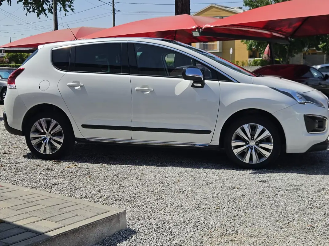 Peugeot 3008 2016 - 13550 EUR, 128500 km - 128500km - foto 4 de 38