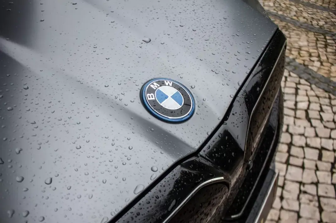 BMW i5 2023 - 74990 EUR, 17145 km - AUTO.MOTO.pt - 17145km - foto 10 de 60