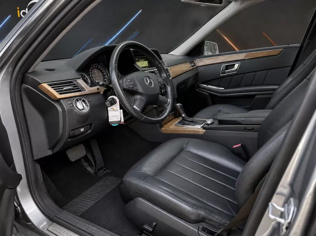 Mercedes-Benz E 220 2011 - 13900 EUR, 179800 km - 179800km - foto 9 de 28