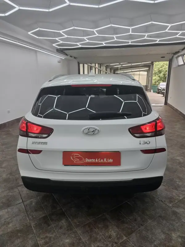Hyundai i30 SW 2018 - 12950 EUR, 117053 km - AUTO.MOTO.pt - 117053km - foto 26 de 41