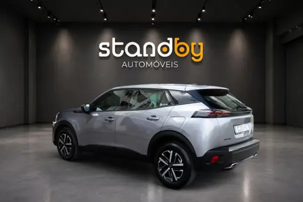 Peugeot 2008 2025 - 22950 EUR, 21000 km - AUTO.MOTO.pt - 21000km - foto 4 de 11