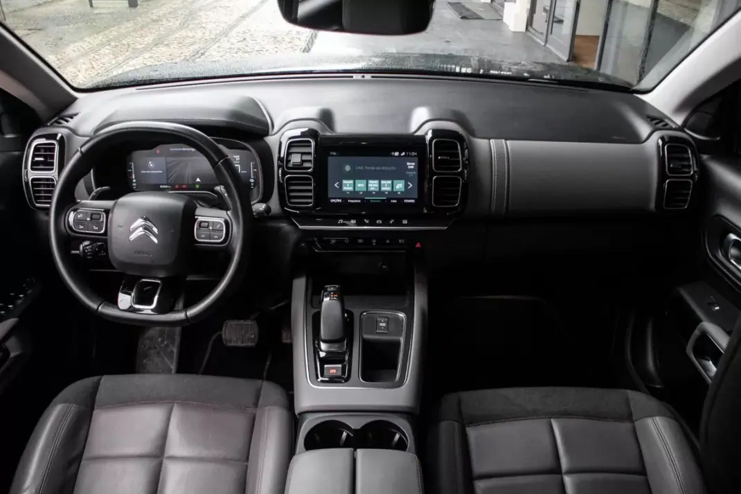 Citroën C5 Aircross 2021 - 19750 EUR, 95369 km - AUTO.MOTO.pt - 95369km - foto 37 de 44