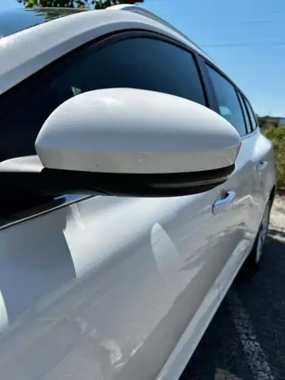 Renault Mégane 2019 - 14250 EUR, 135000 km - AUTO.MOTO.pt - 135000km - foto 8 de 39