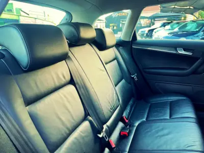 Audi A3 Sportback 2011 - 13450 EUR, 156000 km - AUTO.MOTO.pt - 156000km - foto 4 de 11