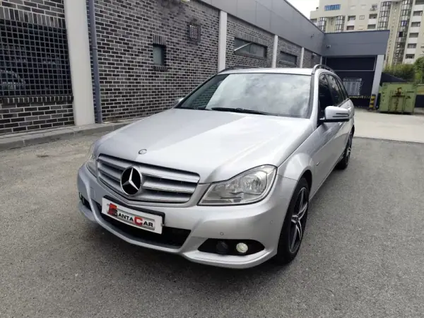 Mercedes-Benz C 220 2011 - 9980 EUR, 240000 km - 240000km - foto 7 de 23