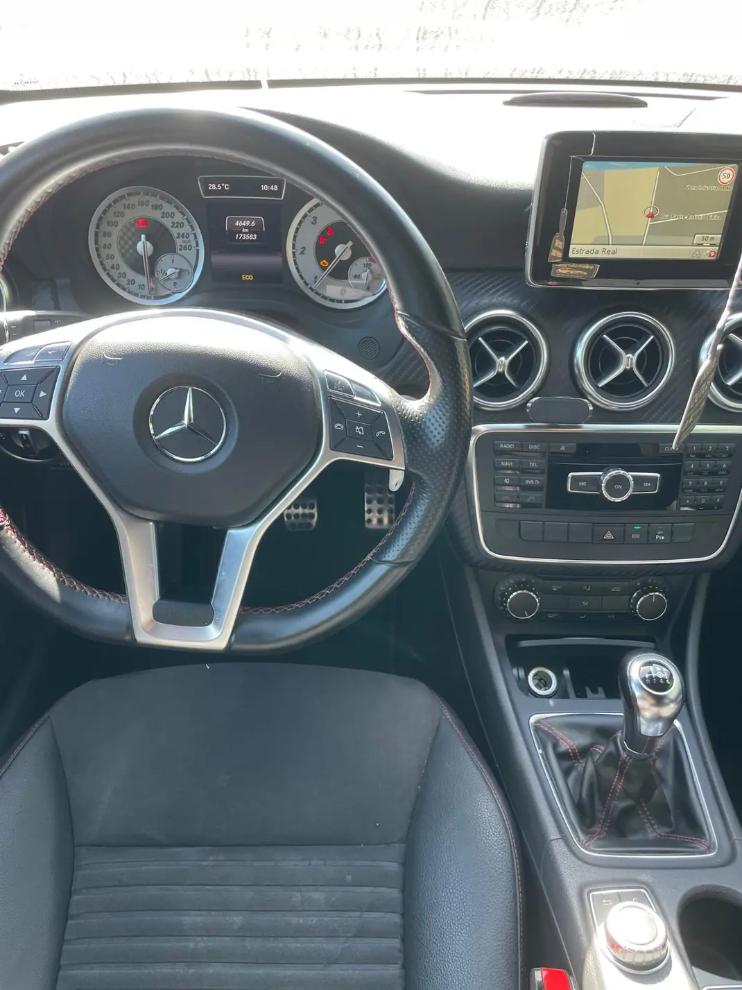Mercedes-Benz A 180 2014 - 14990 EUR, 173538 km - AUTO.MOTO.pt - 173538km - foto 6 de 13