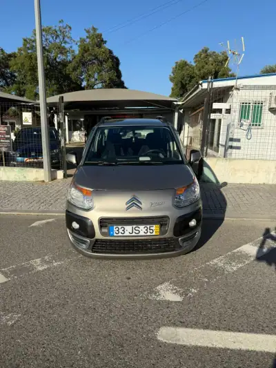 Citroën C3 Picasso 2010 - 10900 EUR, 187511 km - AUTO.MOTO.pt - 187511km - foto 3 de 31