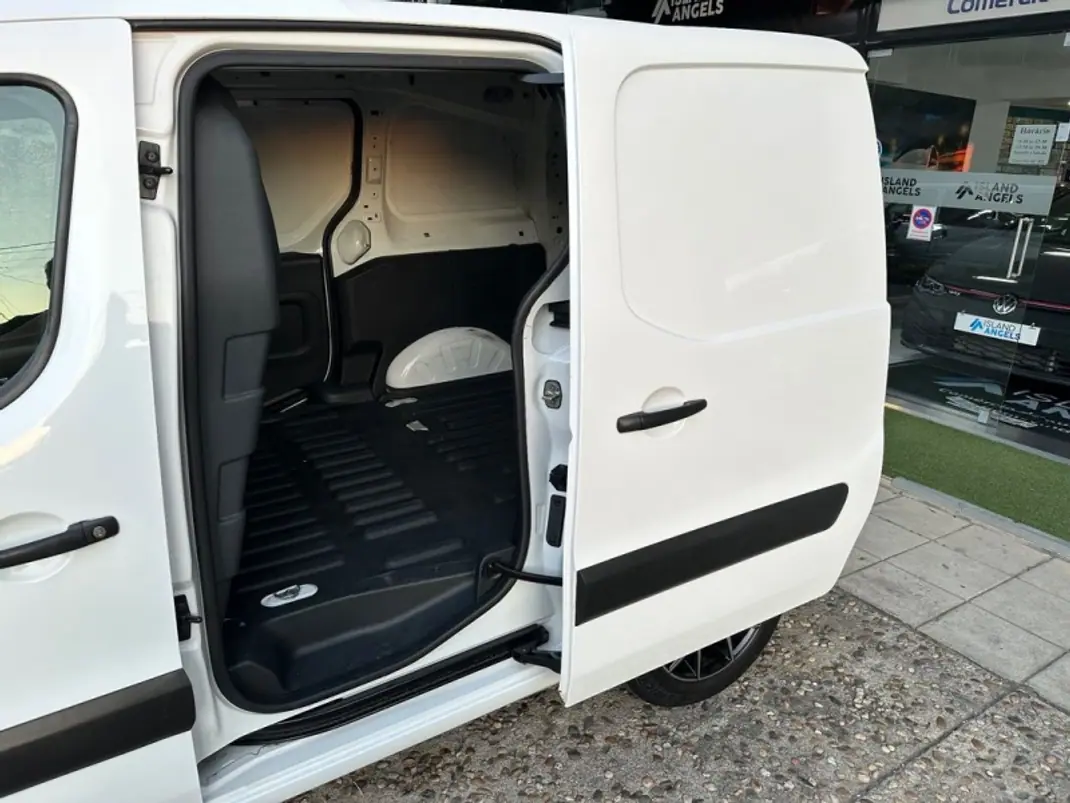 Citroën 1.6 HDI IVA Dedutível 2016 - 11500 EUR, 175000 km - AUTO.MOTO.pt - 175000km - foto 9 de 39