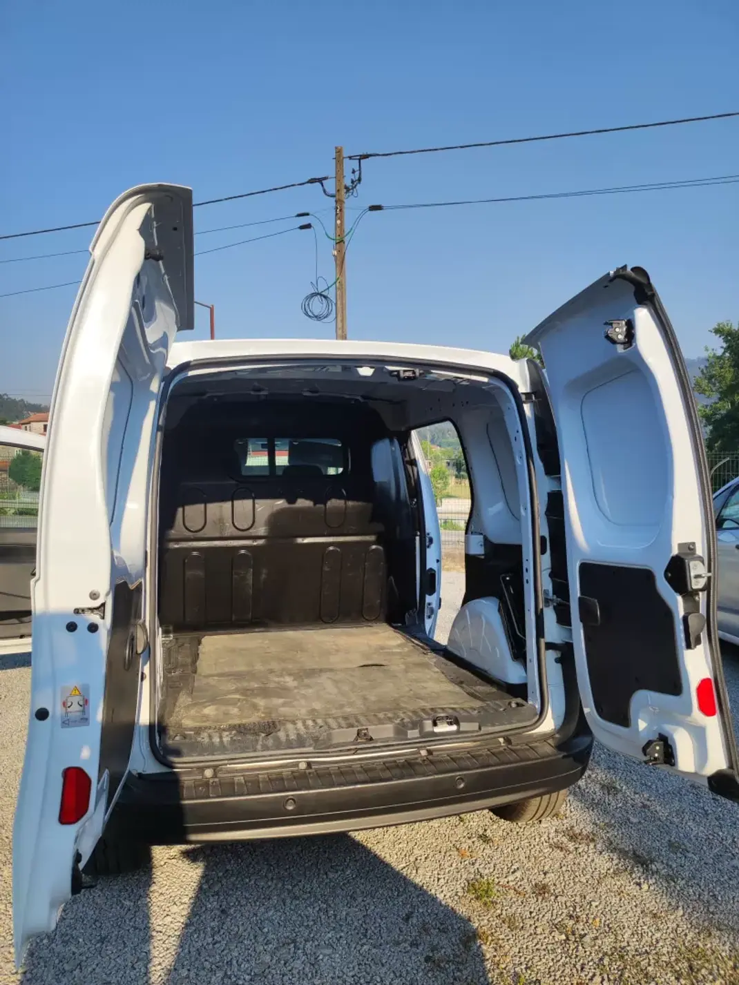 Renault KANGOO 1.5 BLUE DCI 3LUG EDITION ONE 2020 - 11978 EUR, 201798 km - AUTO.MOTO.pt - 201798km - foto 10 de 12