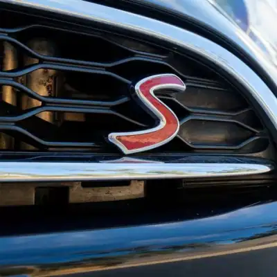 MINI Cooper 2015 - 19999 EUR, 172000 km - AUTO.MOTO.pt - 172000km - foto 5 de 24