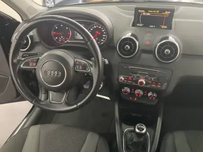 Audi A1 2015 - 11900 EUR, 150000 km - AUTO.MOTO.pt - 150000km - foto 10 de 32