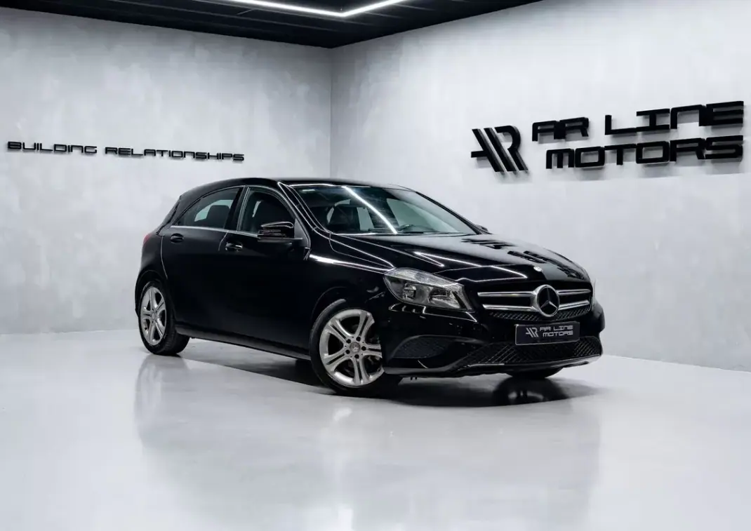 Mercedes-Benz A 180 2015 - 16950 EUR, 81000 km - AUTO.MOTO.pt - 81000km - foto 1 de 36