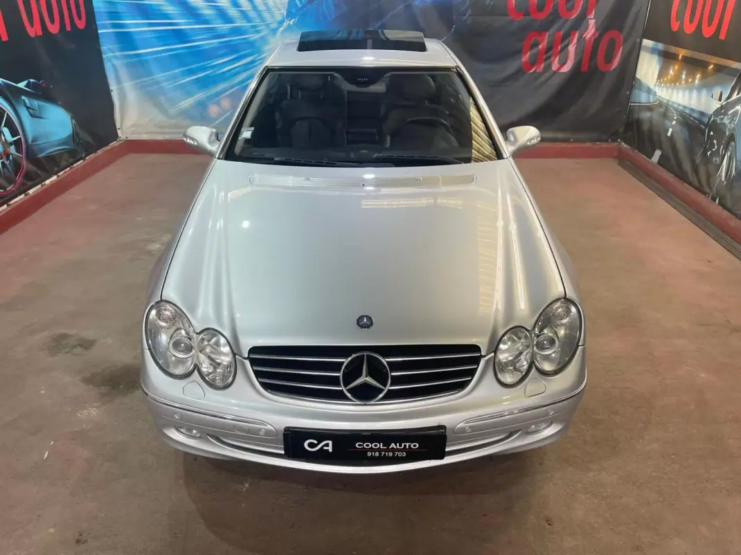 Mercedes-Benz CLK 220 2005 - 10999 EUR, 223000 km - AUTO.MOTO.pt - 223000km - foto 2 de 44