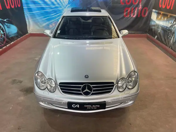 Mercedes-Benz CLK 220 2005 - 10999 EUR, 223000 km - AUTO.MOTO.pt - 223000km - foto 2 de 44