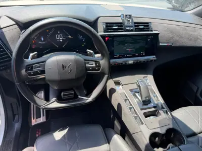 DS DS7 2019 - 22700 EUR, 141000 km - AUTO.MOTO.pt - 141000km - foto 6 de 12