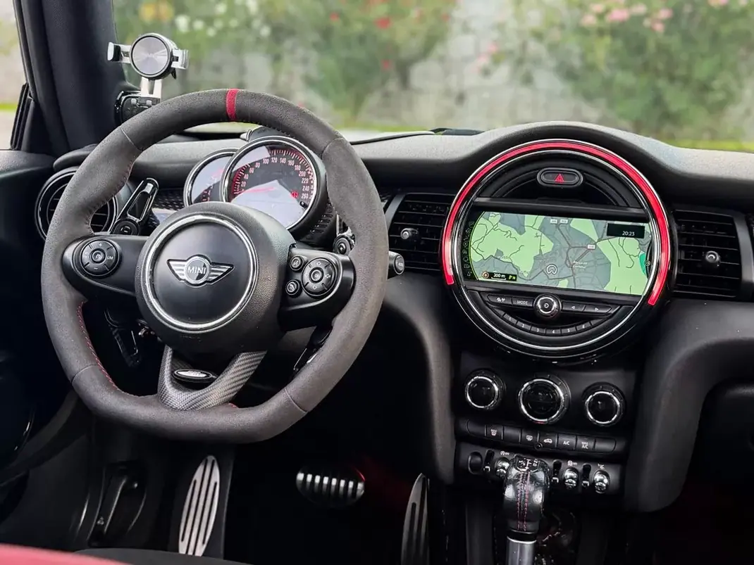 MINI 3 Portas 2016 - 23450 EUR, 162221 km - 162221km - foto 6 de 18