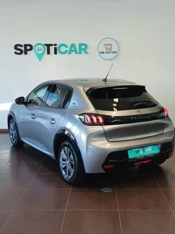 Peugeot 208 2023 - 20500 EUR, 24150 km - AUTO.MOTO.pt - 24150km - foto 44 de 45