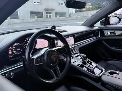 Porsche Panamera 2020 - 81990 EUR, 59987 km - AUTO.MOTO.pt - 59987km - foto 5 de 14